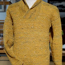 手紡ぎ糸・手編みのセーター 1枚目の画像