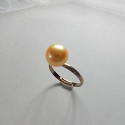 宇和海産真珠♡イエロー色　一粒リング（リング銅素材）調節機能付きフリーサイズ 1枚目の画像