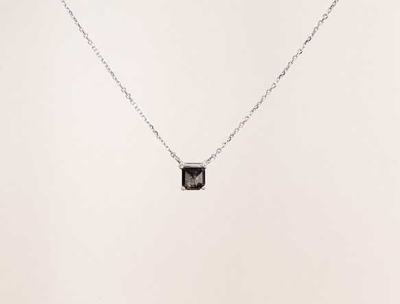 K18WGブラックダイヤモンドネックレス　鑑別付き　宝石　天然ブラックダイヤユニセックス
