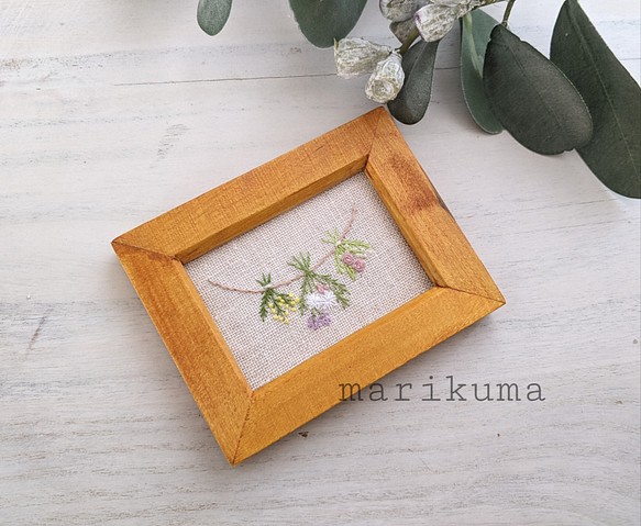 【完売】フラワー刺繍＊インテリアフレーム