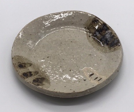 557-0020　和陶器 和モダン /丸豆皿(後ろ姿) 1枚目の画像
