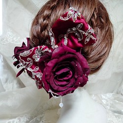 成人式髪飾り☆ディープレッドリボンとワイン薔薇 1枚目の画像