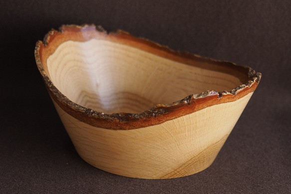 木製サラダボール・ひとり用・ナチュラルエッジ（ナラ）no.12 1枚目の画像