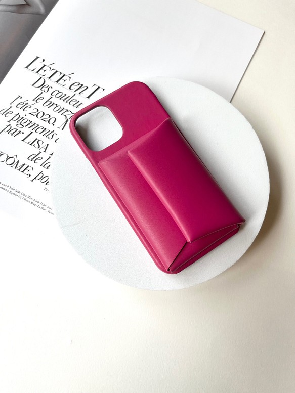iphone14 14pro 本革　スマホケース　レザー　イニシャルが入れられる　IPHONEケース　ピンク 1枚目の画像