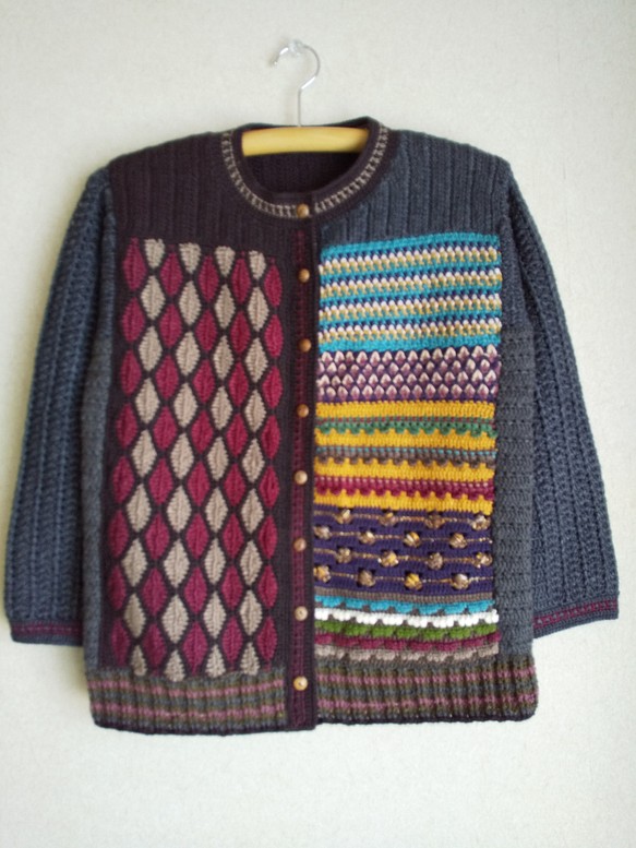 【プライスダウン】かぎ針編みとアフガン編みのカーディガン 1枚目の画像