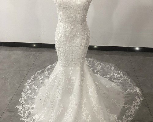 上品 ウエディングドレス ホワイト ソフトチュール リーフ刺繍 キャミソール マーメイドライン 憧れのドレス