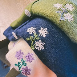 刺繍ニットカーディガン　秋の日  暖かく~ゆったり ニットセーター 1枚目の画像