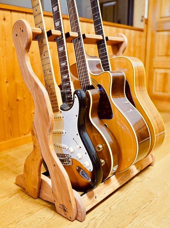 【24時間以内に発送】手作り木工　木製ギタースタンド （古材）４本掛け