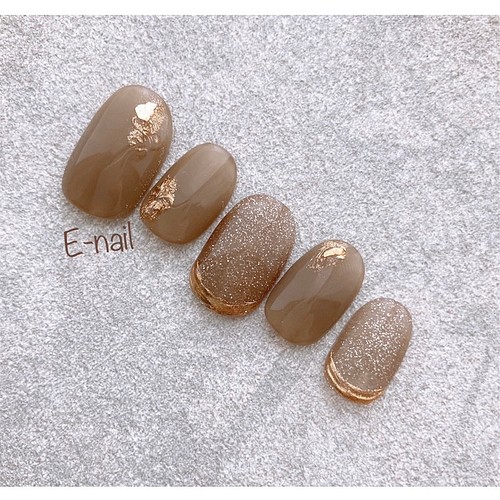 秋色brown ネイルチップ ブラウン ラメ ミラー 秋ネイル 冬ネイル シンプル 大人可愛い ネイルチップ ネイルシール E Nail 通販 Creema クリーマ ハンドメイド 手作り クラフト作品の販売サイト