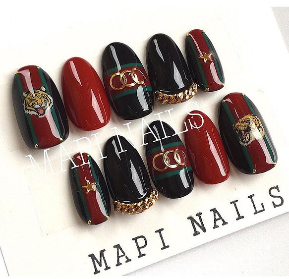 ヴィンテージ虎ネイル ネイルチップ ネイルシール Mapi Nails 通販 Creema クリーマ ハンドメイド 手作り クラフト作品の販売サイト