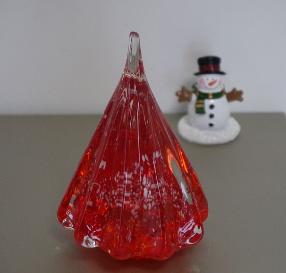 【早鳥】玻璃紅聖誕樹 第1張的照片