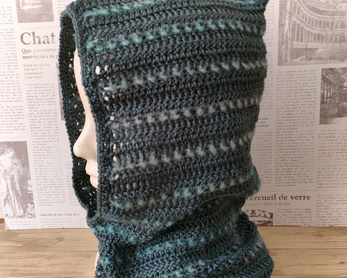 バラクラバ　ネックウォーマー　頭巾　フード付きネックウォーマー　手編み　編み物