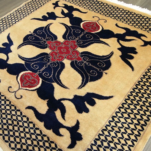 新品 和柄 厚みのある高級カーペット パキスタン手織り絨毯 アクセント 