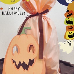 ハロウィン限定　駄菓子タワーケーキ　子供仮装用のジャック・オー・ランタンお面のおまけ付き 1枚目の画像