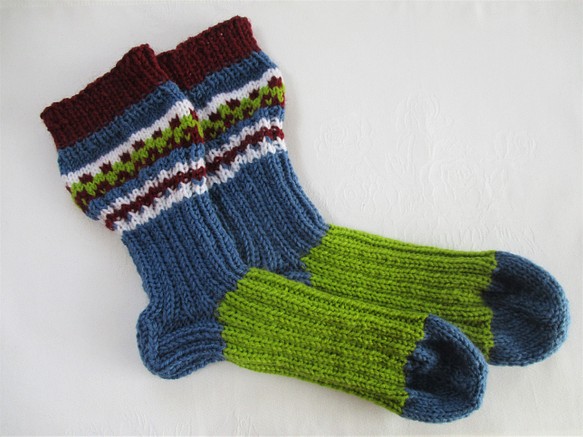 手編みのあったか靴下（A） 1枚目の画像