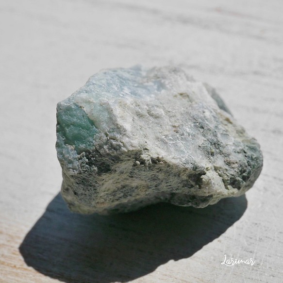 天然石ラリマー約17g約32mm(ドミニカ共和国産)母岩付き原石ラフロック 