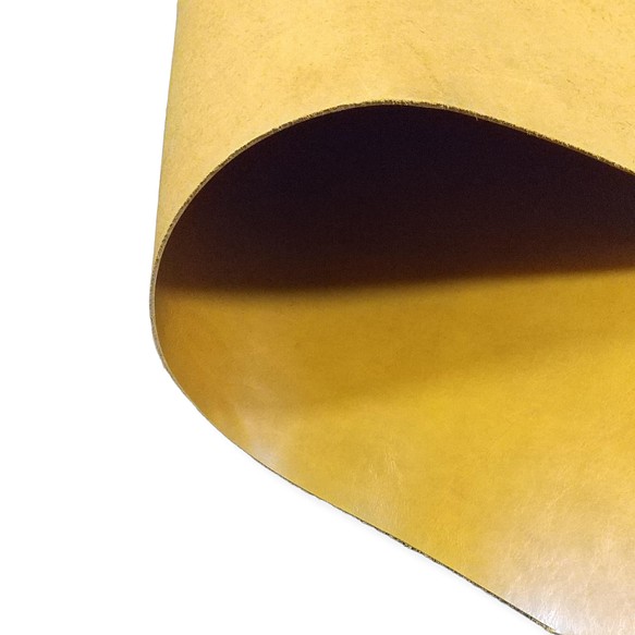 フルベジタブル タンニン鞣し ヌメ革 プルアップ オイル仕上げ 半裁 キャメル 1枚目の画像