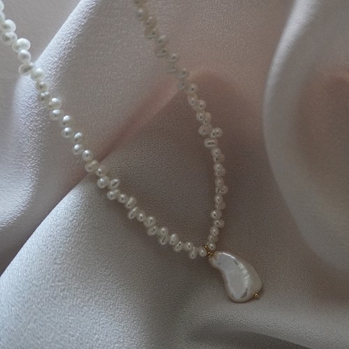 ベビー淡水バロックパールネックレス チャーム付き 真珠 結婚式