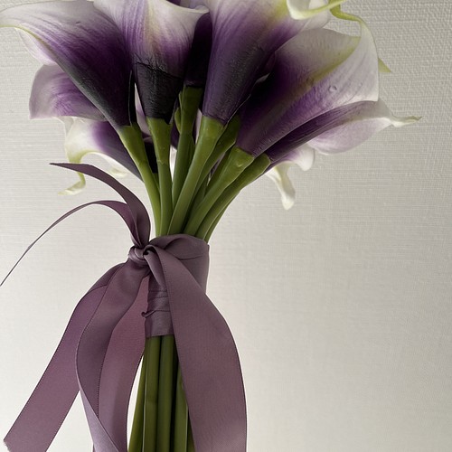 造花 カラーブーケ 17輪 シックな紫フェイクフラワーアーティ 