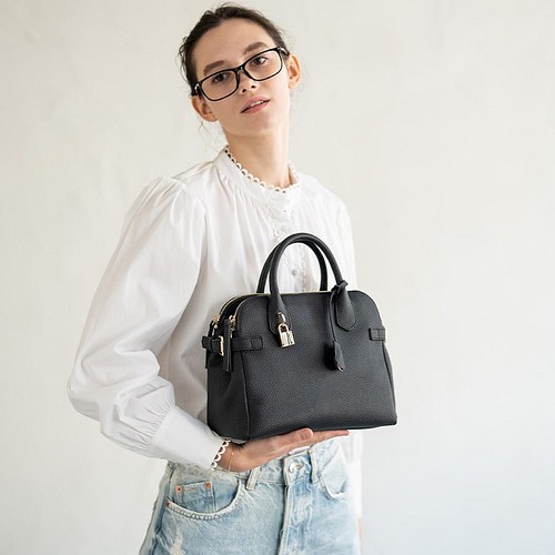 シュリンクレザー/本革】Lino Primo bag ハンドバッグ オシャレ