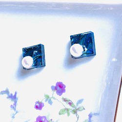 アコヤ真珠とブルースクエア螺鈿のピアスイヤリング【1570】正月　晴れ着 1枚目の画像