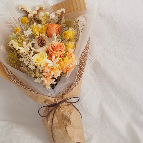 ナチュラルで可愛い プリザーブドフラワーの花束 Bouquet フラワー リース Atelier Tronco 通販 Creema クリーマ ハンドメイド 手作り クラフト作品の販売サイト