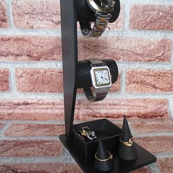 クリスマス　腕時計スタンド　ラッピング　在庫あり　オールブラック2本掛け腕時計スタンド トレイ&リングスタンド 1枚目の画像