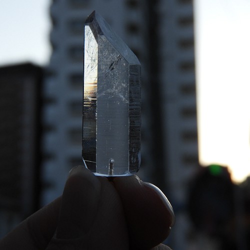 揺るがない№１水晶！ネパールガネーシュヒマール産のヒマラヤ水晶原石 