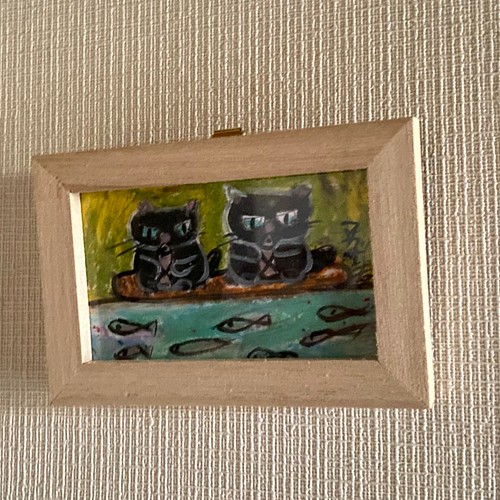 絵画。壁掛け原画手描き【かわいい2匹の黒猫が川で魚を捕って食べる