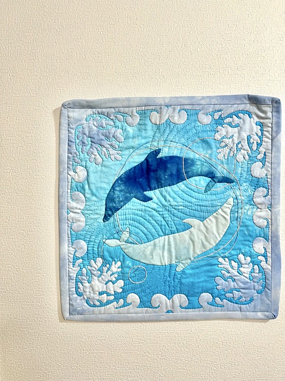 Hawaiian quilt dolphin 1枚目の画像