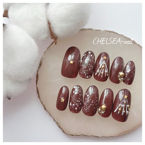 シンプルワンカラークリスマスネイル ブラウン ネイルチップ ネイルシール Chelsea Nail 通販 Creema クリーマ ハンドメイド 手作り クラフト作品の販売サイト