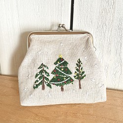 クリスマスツリーの刺繍ガマ口 1枚目の画像