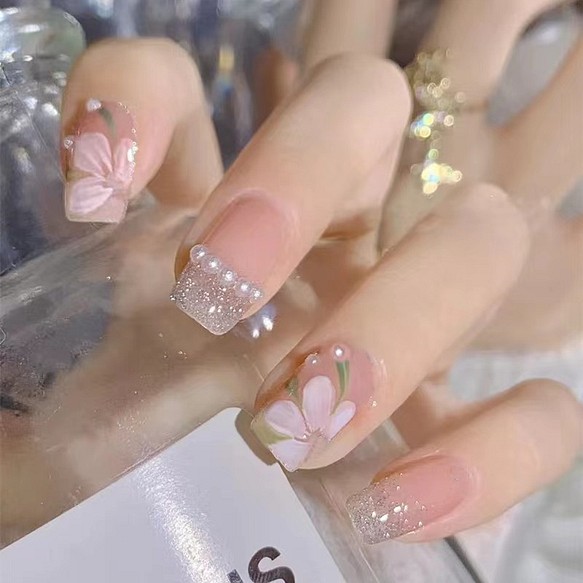 【2022.11新作♥即日発送】韓国ファッション　お花+パール♥フレンチ　ピンク　ネイルチップ　つけ爪　-3111 1枚目の画像