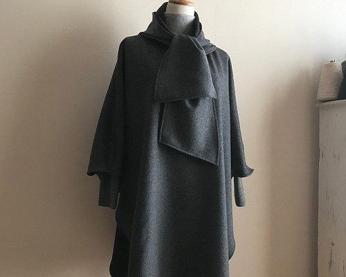 ダブルフェイスカシミヤウールで作ったマントコート コート blue 通販