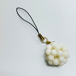 ビーズボールストラップ　ミルキーホワイト　乳白色　シンプル　小物　ドット　水玉　球　 1枚目の画像