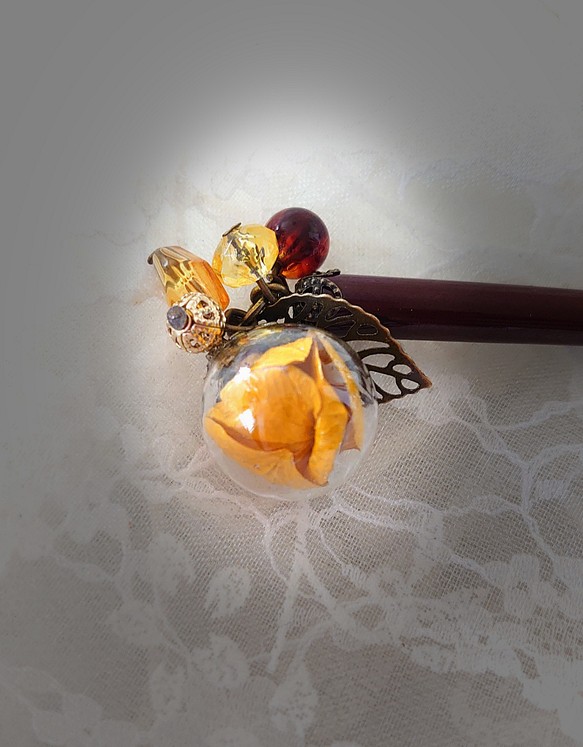 イエロー紫陽花の硝子玉かんざし 1枚目の画像