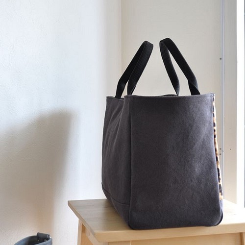 LEATHER TOTE BAG ダークチョコレート RePLAY まとめ - library