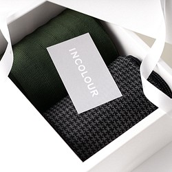 上質な靴下を贈ろう！ 2足組メンズギフトセット －  INCOLOUR グリーン＆ブラック 1枚目の画像