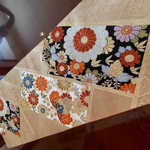 豪華刺繍の袋帯で作った正絹テーブルランナー 帯リメイク お正月1782 