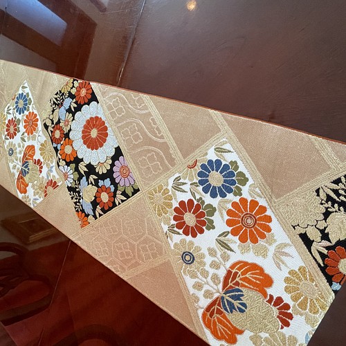 豪華刺繍の袋帯で作った正絹テーブルランナー 帯リメイク お正月1782 