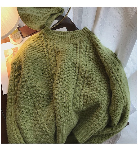 グリーンセーター、ニットセーター 、丸首セーター、冬のセーター 1枚目の画像
