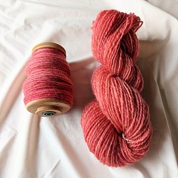 プラム 55g　国産羊　手紡ぎ毛糸 1枚目の画像