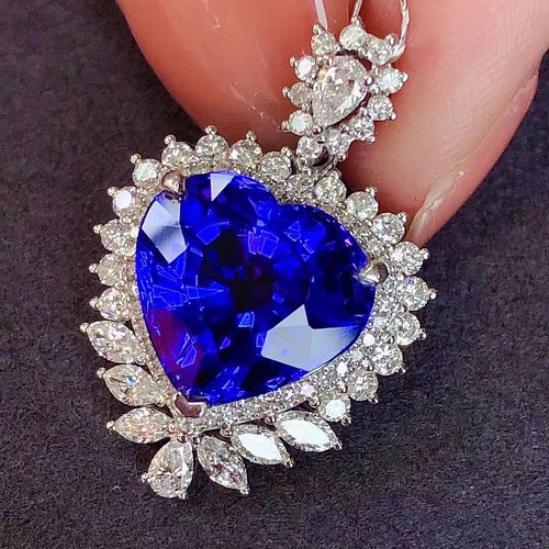 天然タンザナイトダイヤ ペンダントトップ5.8ct k18 ¥ ネックレス