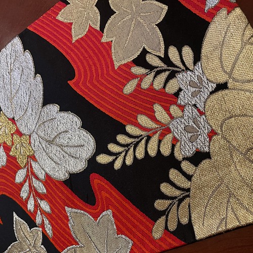 豪華刺繍の袋帯で作った正絹テーブルランナー 帯リメイク プレゼント 