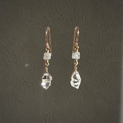 【14KGF】立方體灰色鑽石+優質閃靈鑽耳環 第1張的照片