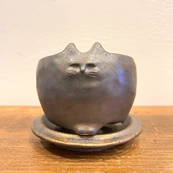 黒猫植木鉢 1枚目の画像
