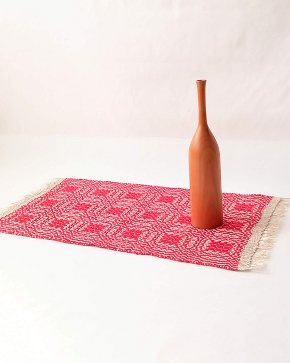 【北欧手織り】オーバーショット織りのテーブルクロス 1枚目の画像