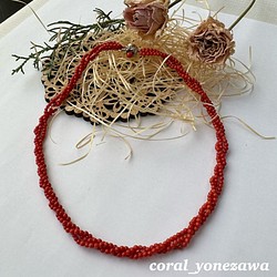赤珊瑚小玉3連ネックレス (赤珊瑚飾り玉付きSVクラスプ) R41206Y3【ネックレス・ペンダント】【Creema】