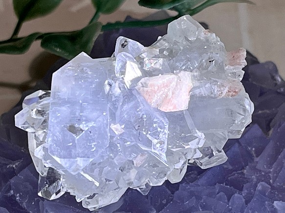 天使の水晶✨ 虹入り アポフィライト 原石 クラスター 魚眼石 スチル