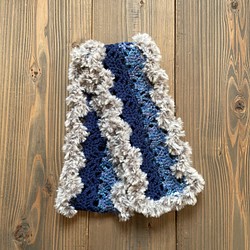 エコファー使いの手編みマフラー(ブルー×ライトグレー) 1枚目の画像